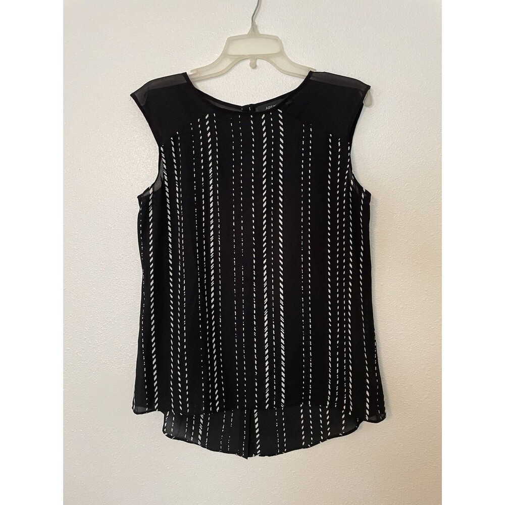 Apt. 9 Women's Classic Black Tank Top Small Back Buttons